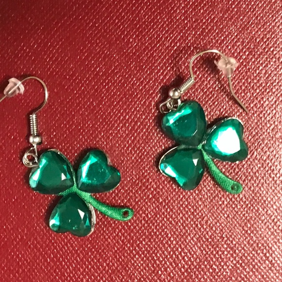 Green Clover Three Heart Dangle Earrings - New - Picture 4 of 7